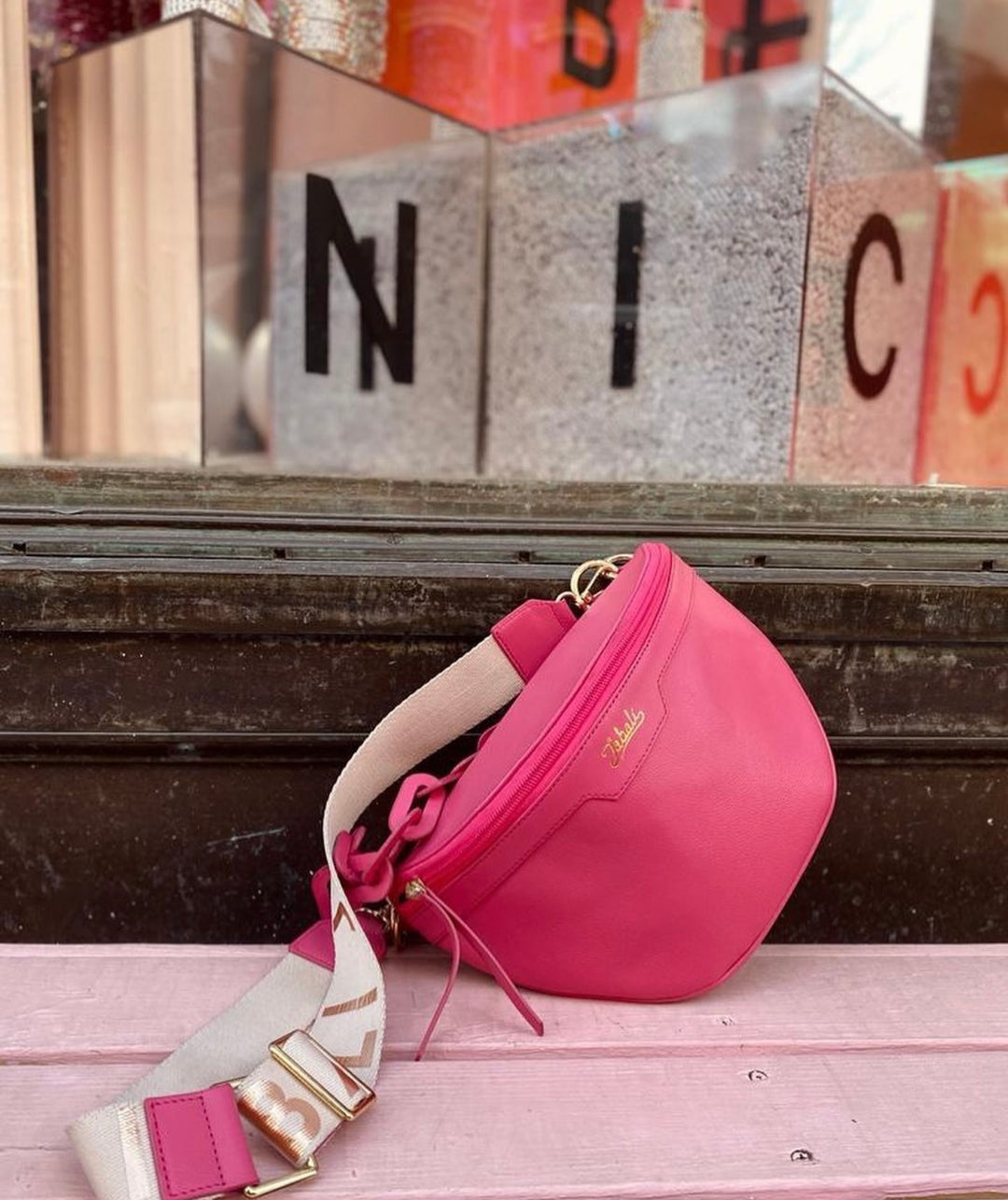 Jabali Rosado Fanny Pack