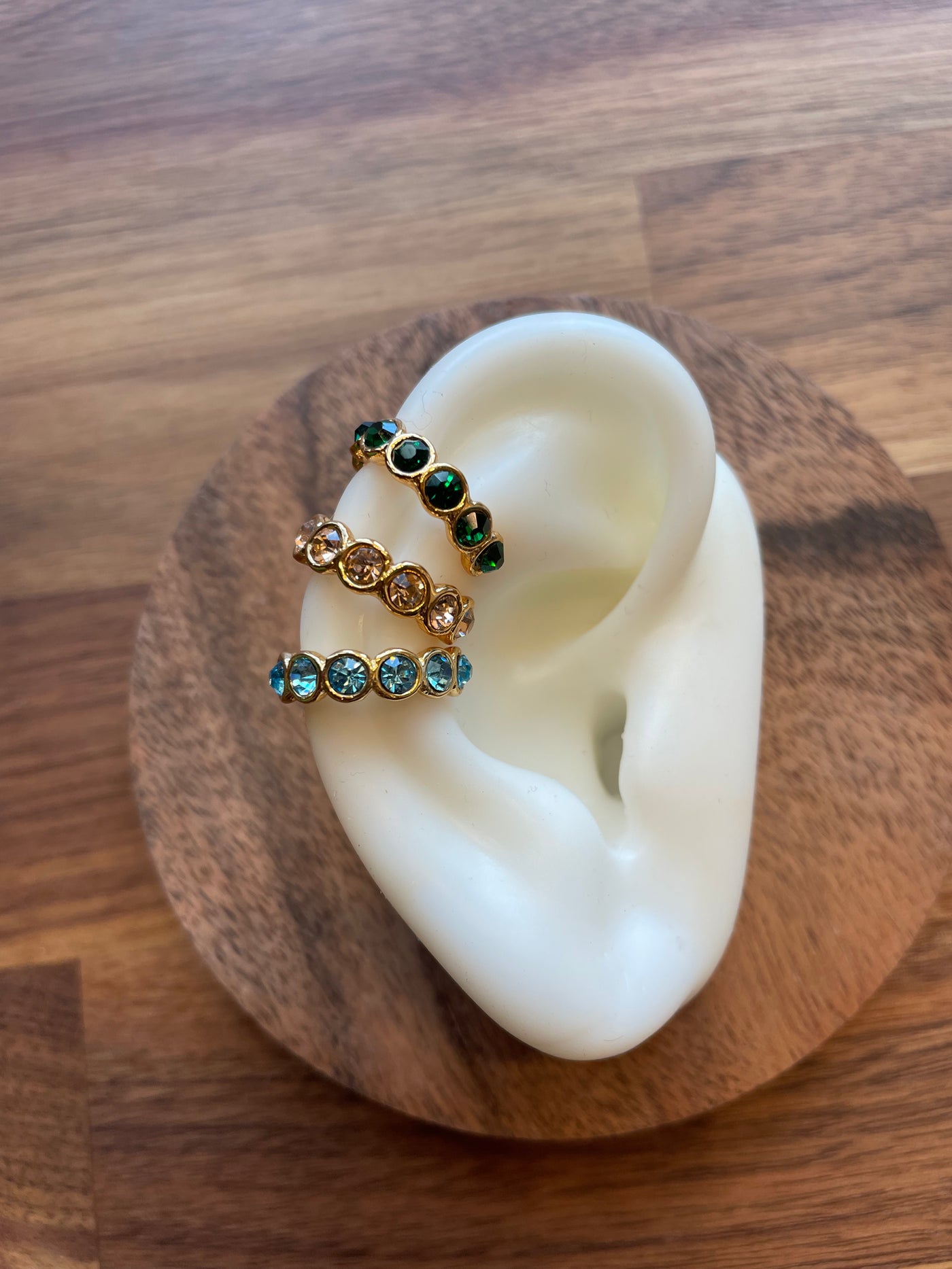 Lucia Earcuff