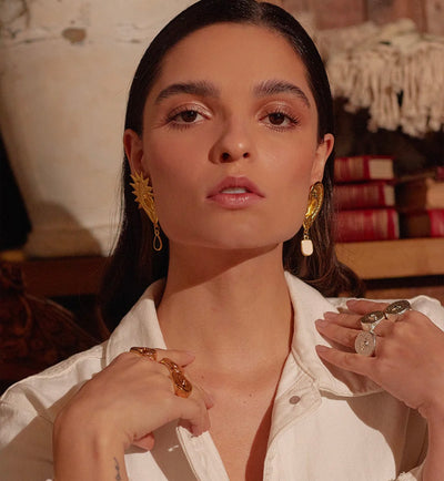 Reliquia Gold Earrings