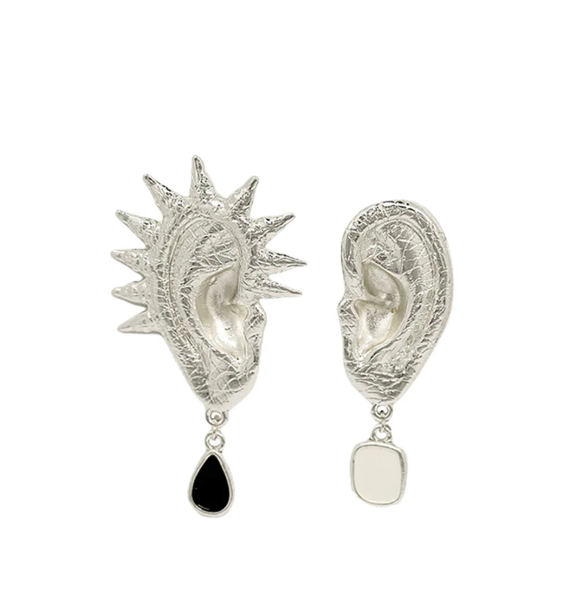 Reliquia Silver Earrings